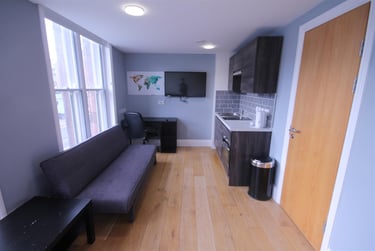 1 bed studio, The Bruce Building, Denton, Newcastle, NE17RP - Image 1